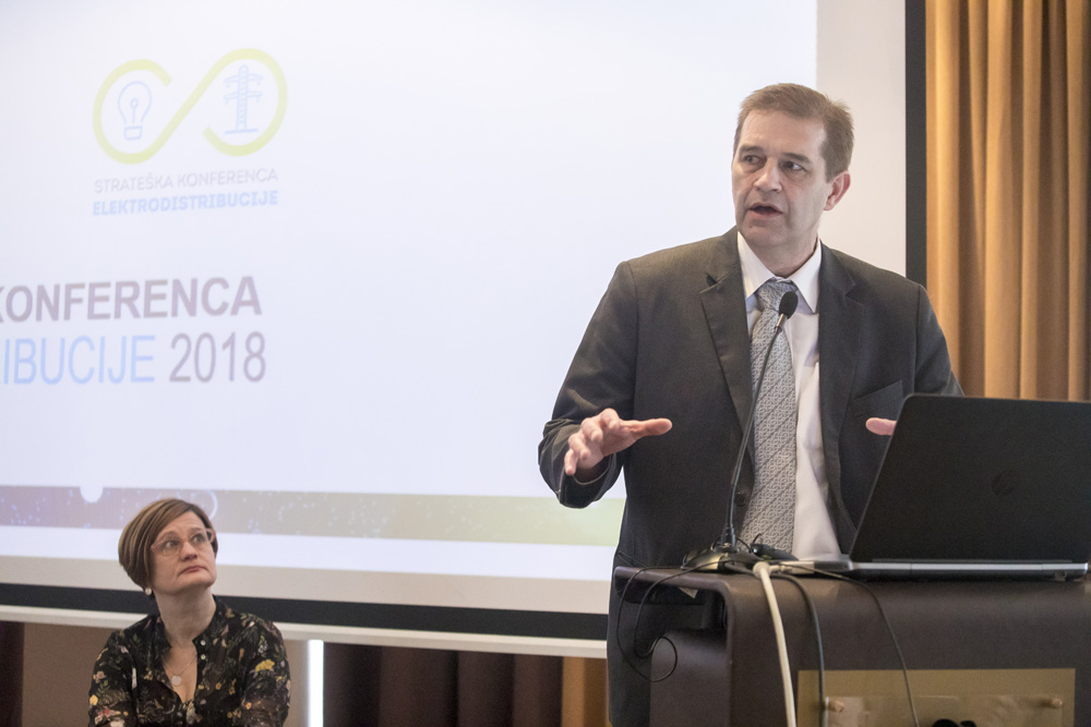 180405 4.strateška konferenca elektrodistribucije_foto.miha.fras_522